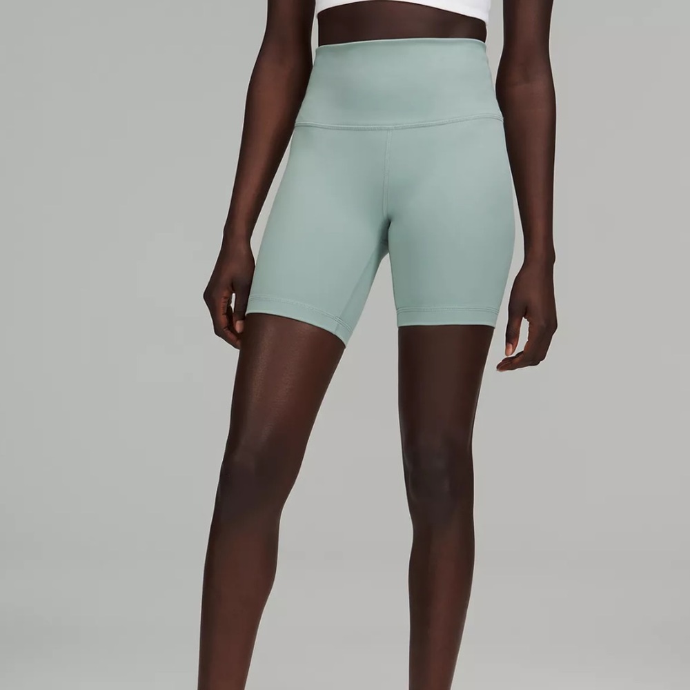 Lululemon Wunder train HR 6” bike short